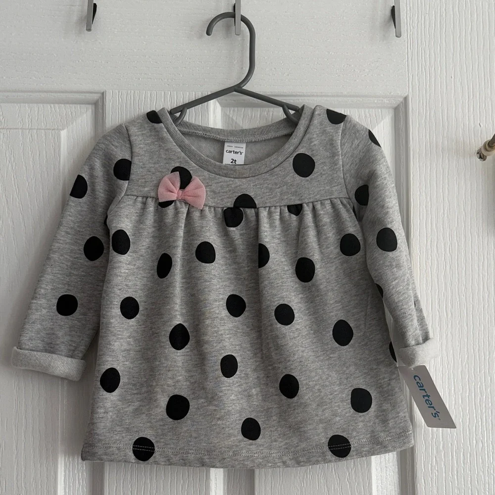 Carter's Gray Long Sleeve Top with Black Polka Dots and Pink Bow size 2T